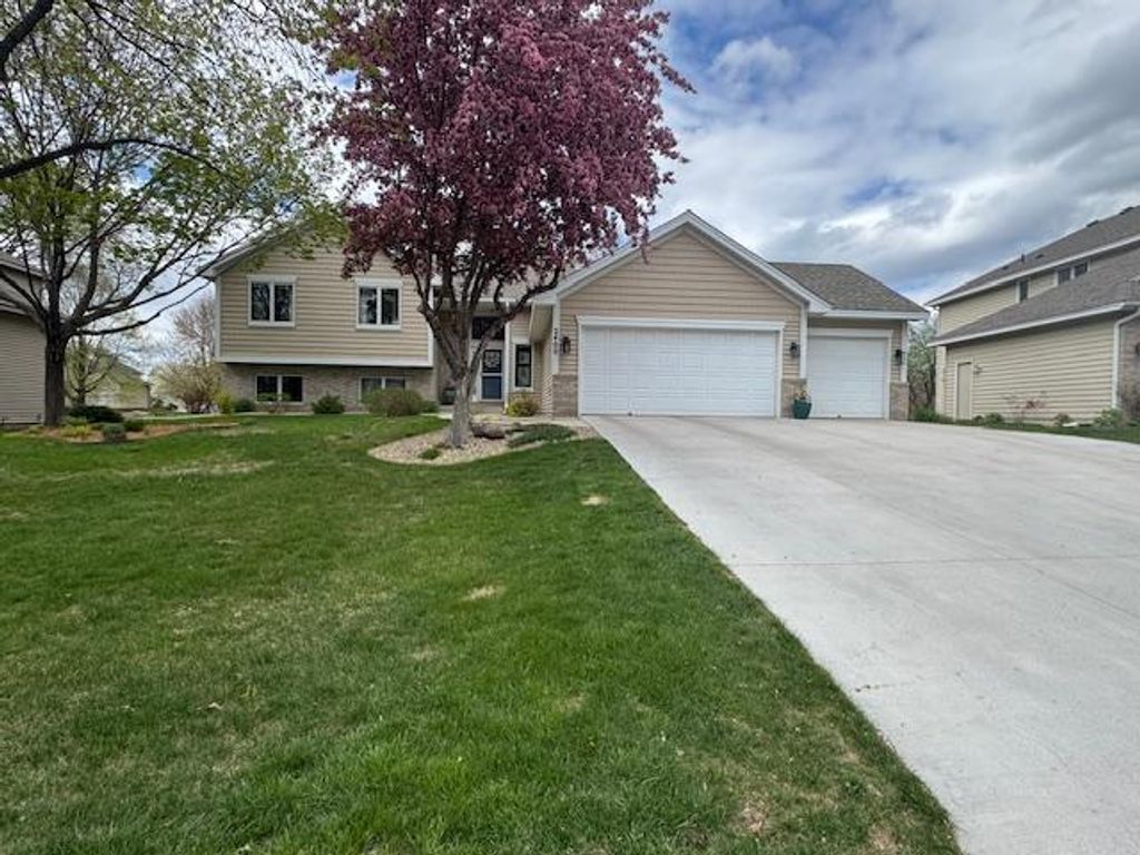 Photo of 2400 87th Trail N, Brooklyn Park, MN 55443 (MLS # 7069476)