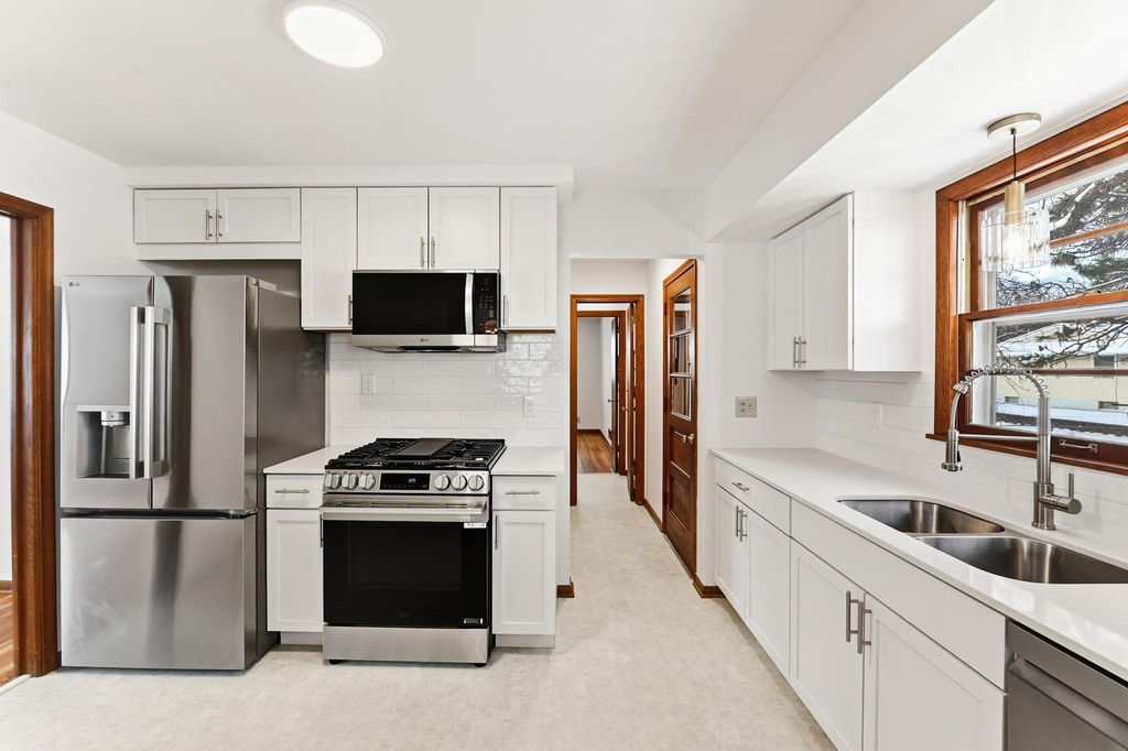 Photo of 8416 Meadow Lake Road N, New Hope, MN 55428 (MLS # 6825934)