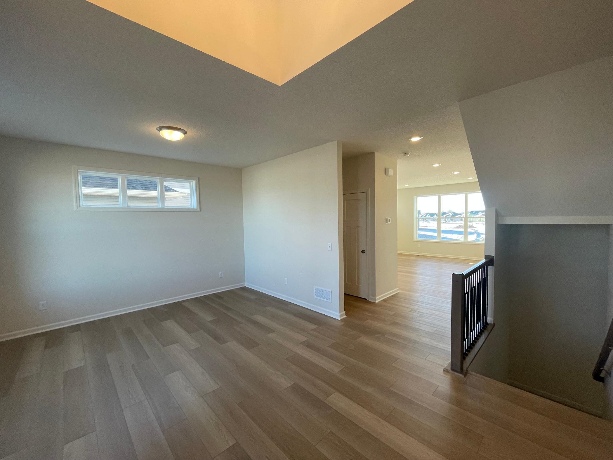 15812 Granada Avenue N