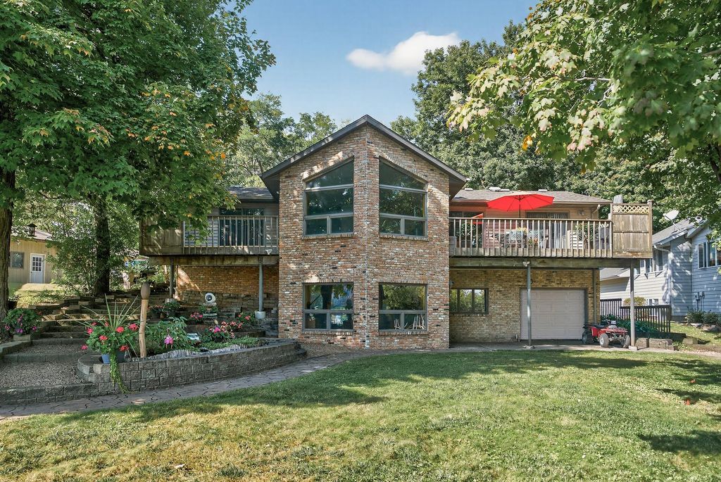 Photo of 55 Interlachen Drive, Tonka Bay, MN 55331 (MLS # 6794353)