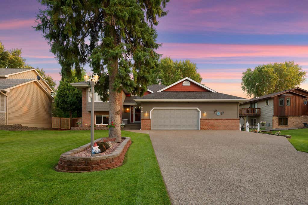 Photo of 920 100th Lane NE, Blaine, MN 55434 (MLS # 7126447)