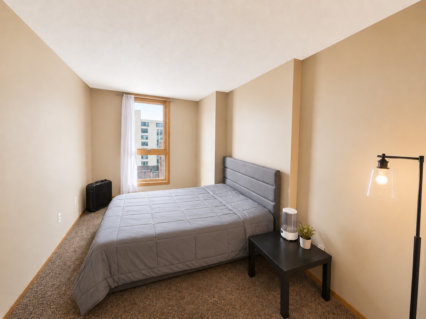 433 S 7th Street 1626