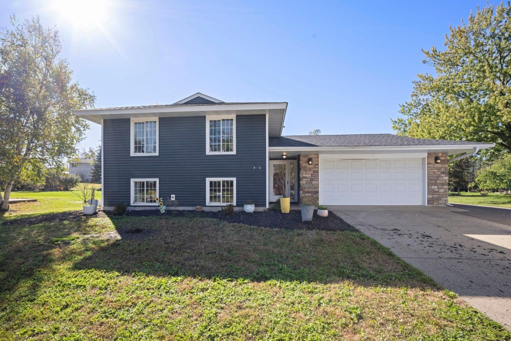 Photo of 808 Newell Drive, Apple Valley, MN 55124 (MLS # 7161073)