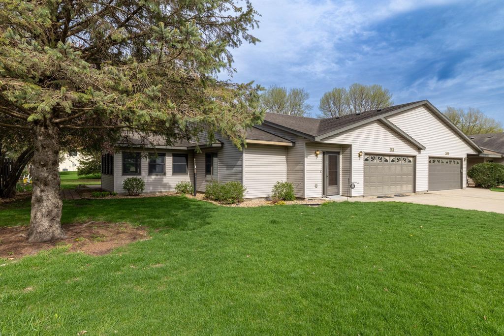 Photo of 213 Foxborough Lane, Le Sueur, MN 56058 (MLS # 7057669)