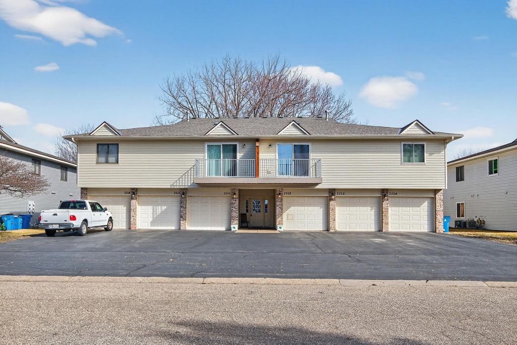 Photo of 3306 Greenbrier Street #3306D, Vadnais Heights, MN 55127 (MLS # 7035324)