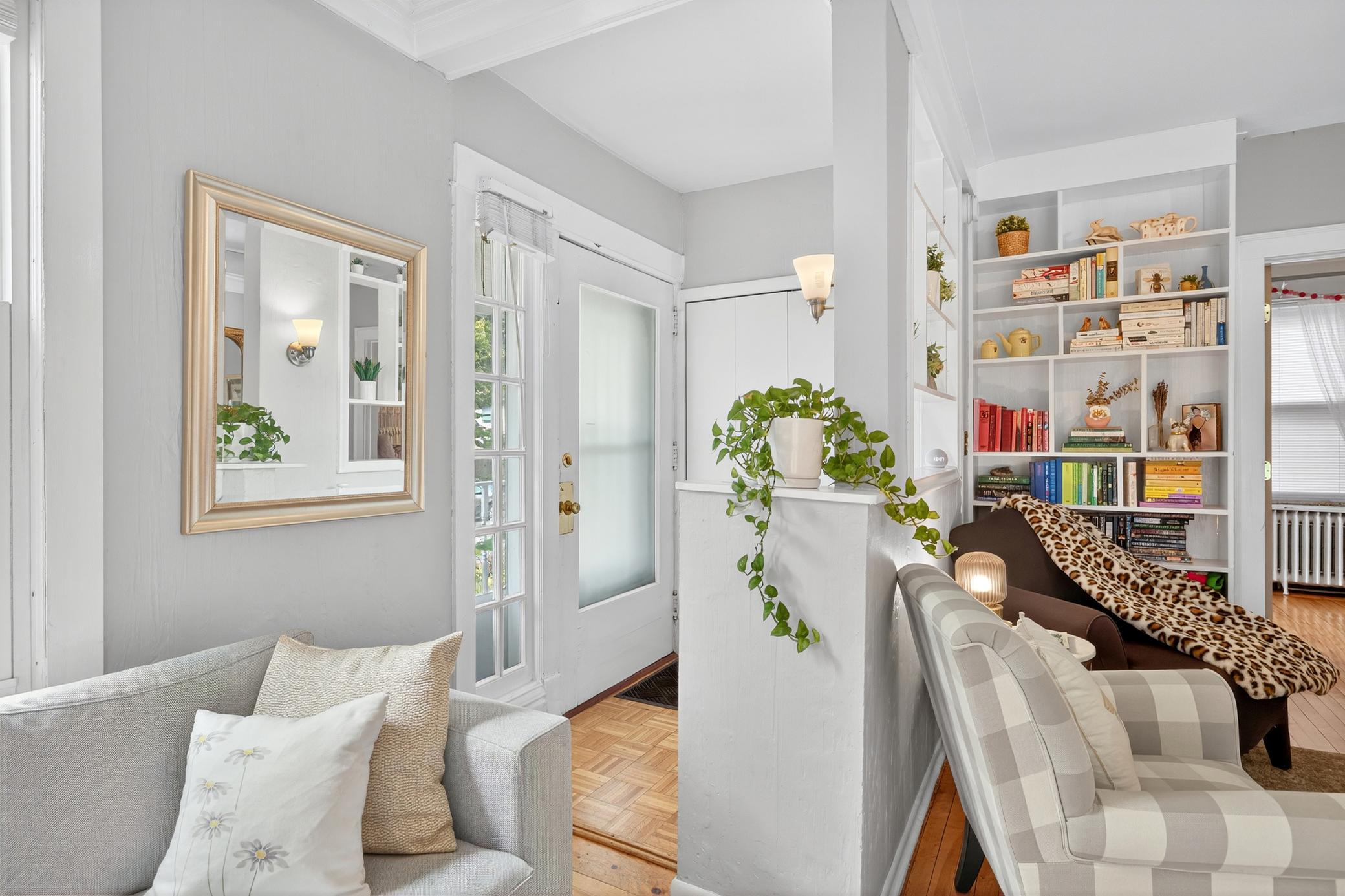 3035 Irving Avenue S