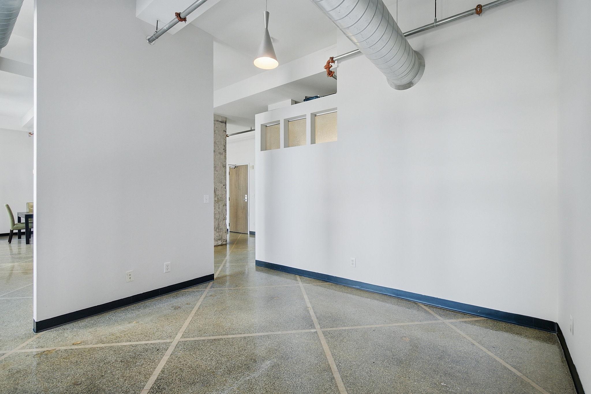 350 Saint Peter Street 508