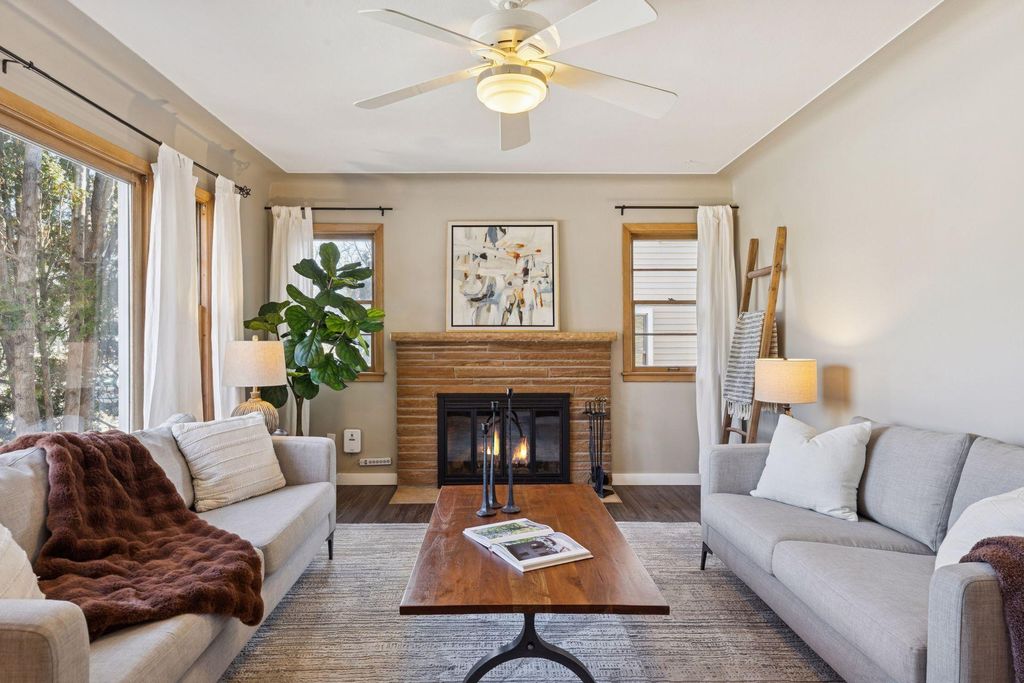 Photo of 3821 York Avenue N, Robbinsdale, MN 55422 (MLS # 7003564)