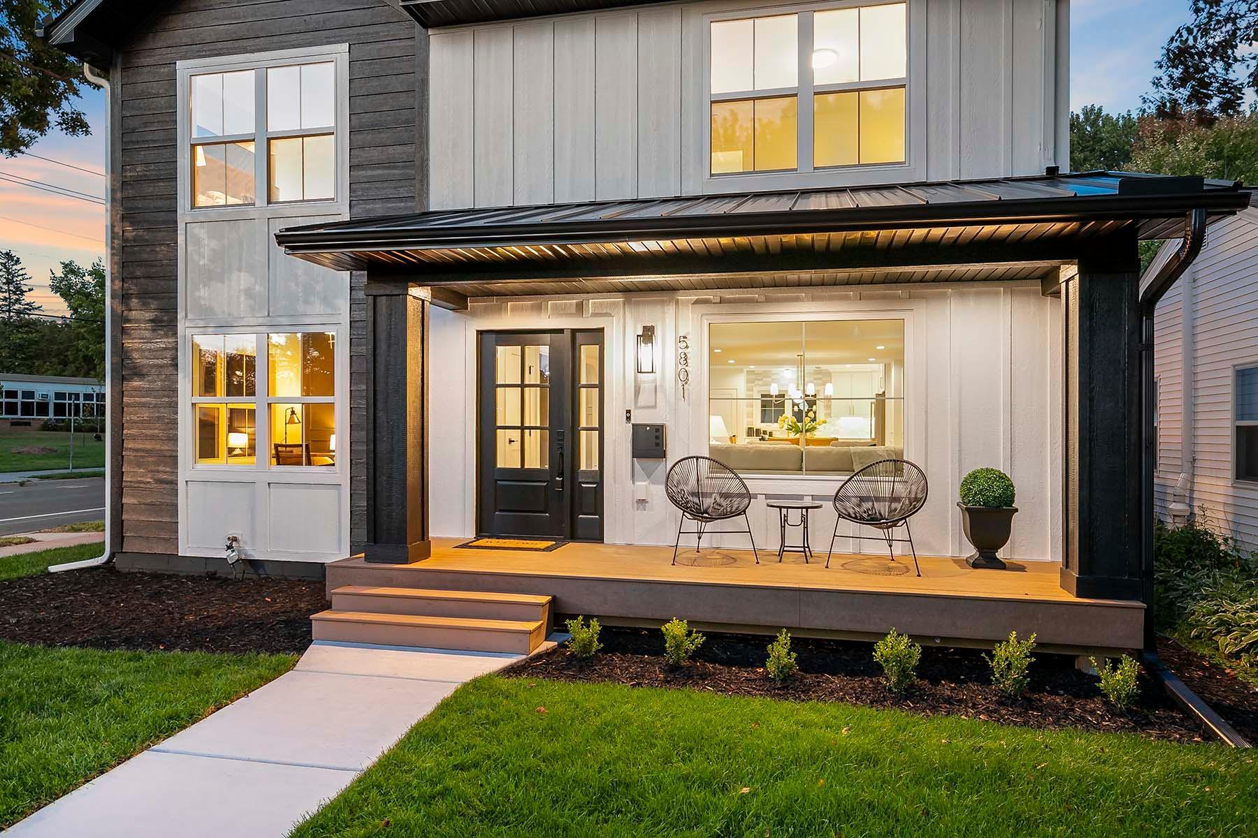 5801 Fremont Avenue S