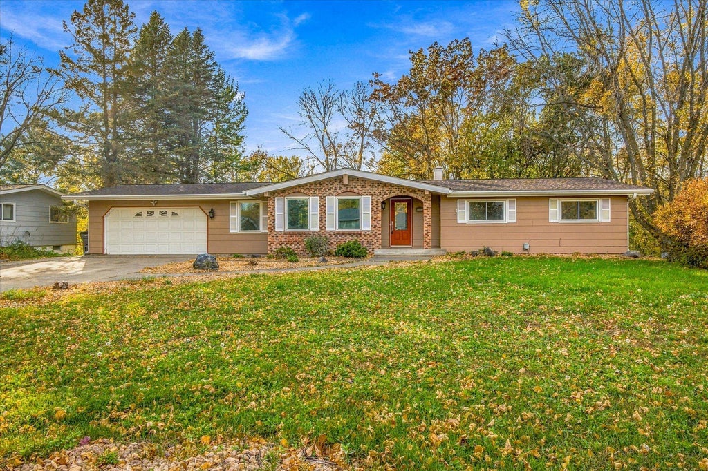 Photo of 651 Sunset Lane N, Cambridge, MN 55008 (MLS # 7159577)