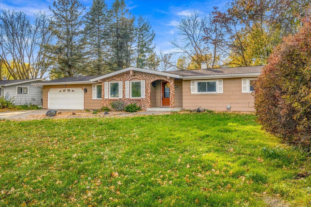Photo of 651 Sunset Lane N, Cambridge, MN 55008 (MLS # 7159577)
