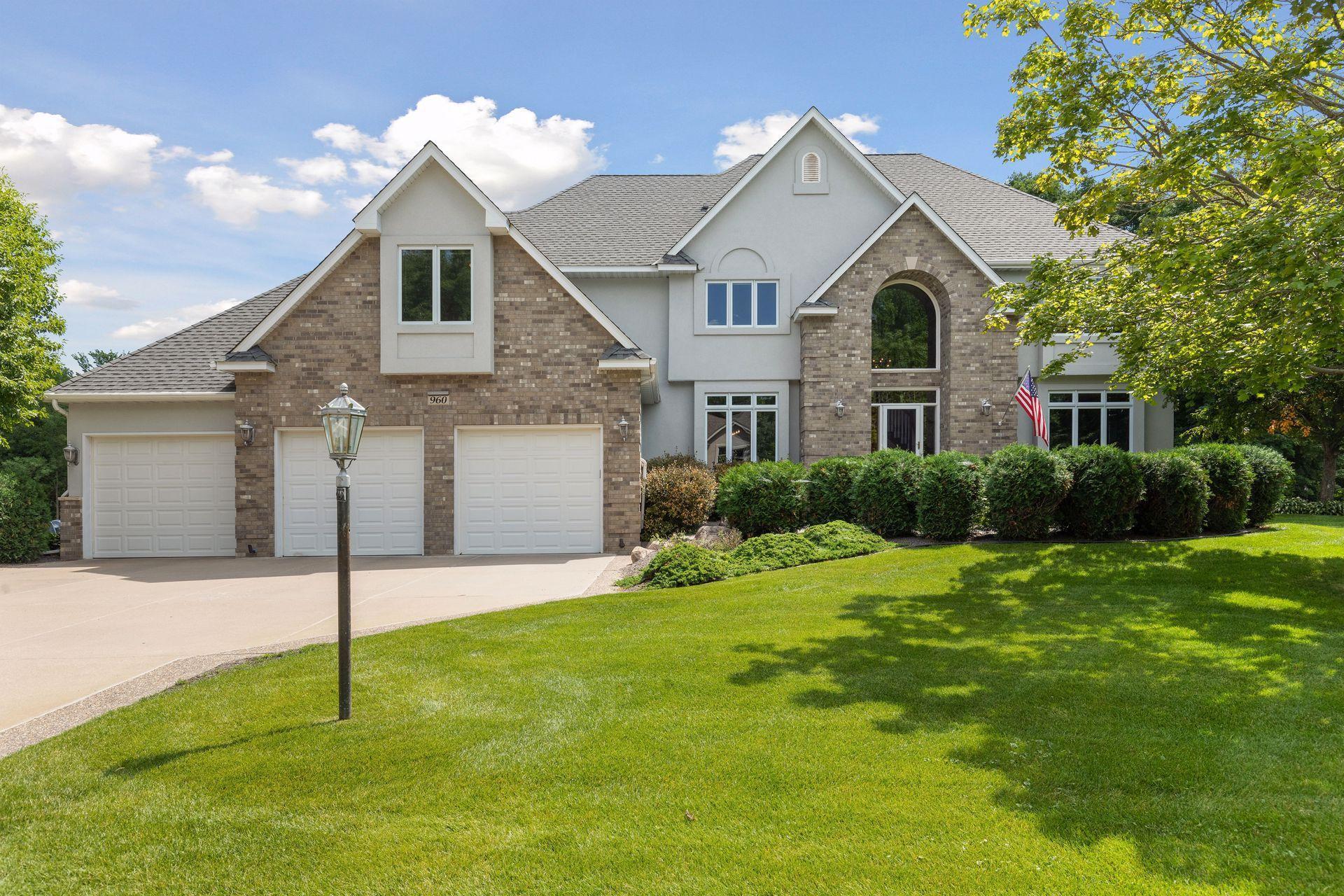 960 Bayside Lane