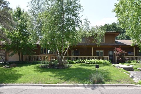4497 S Oak Leaf Court Vadnais Heights MN 55127