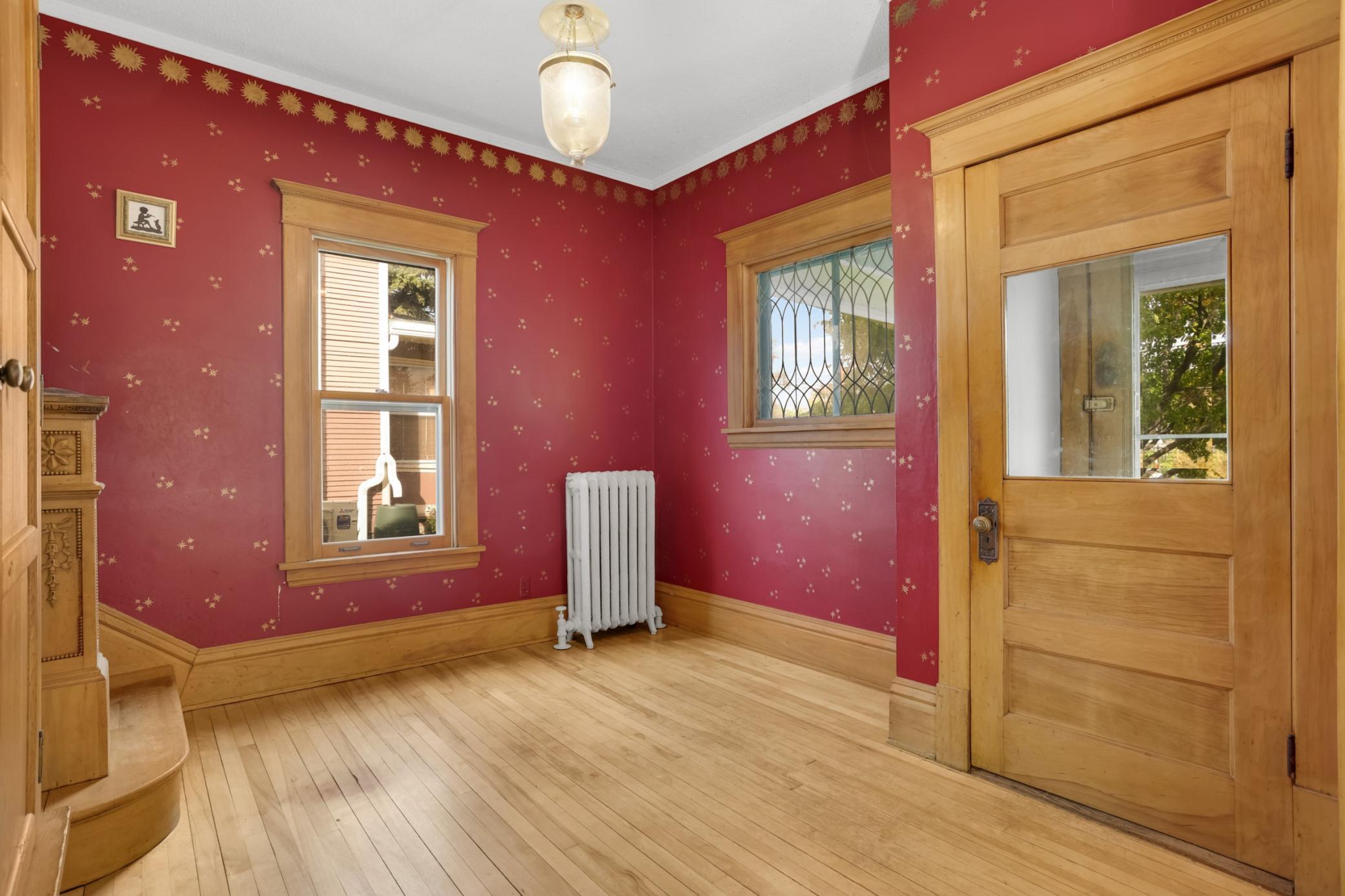 207 W 34th Street