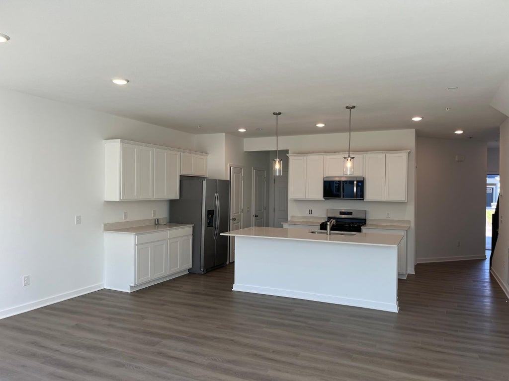 Photo of 17980 Genoa Drive, Lakeville, MN 55044 (MLS # 7158708)