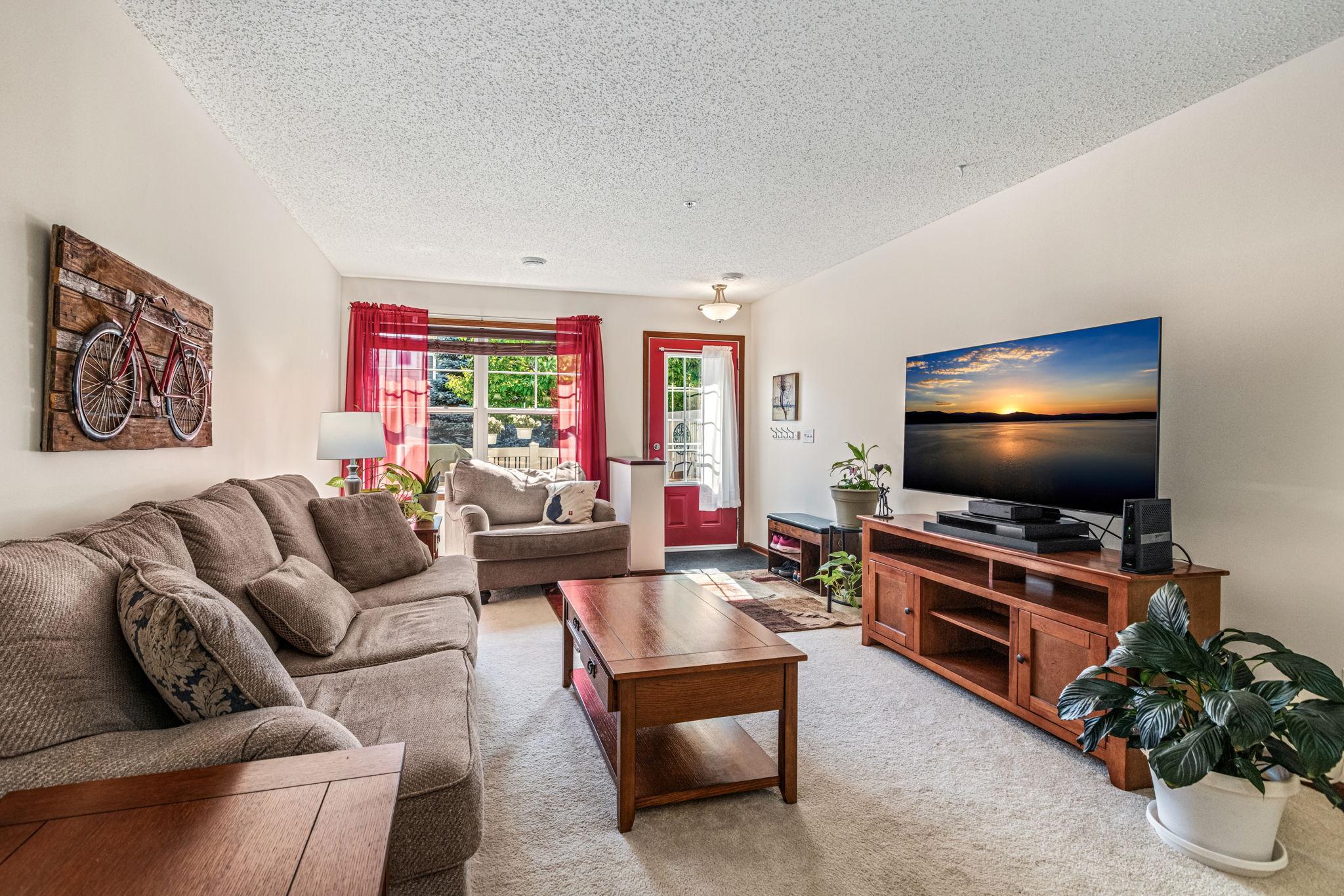 3375 Maureen Lane