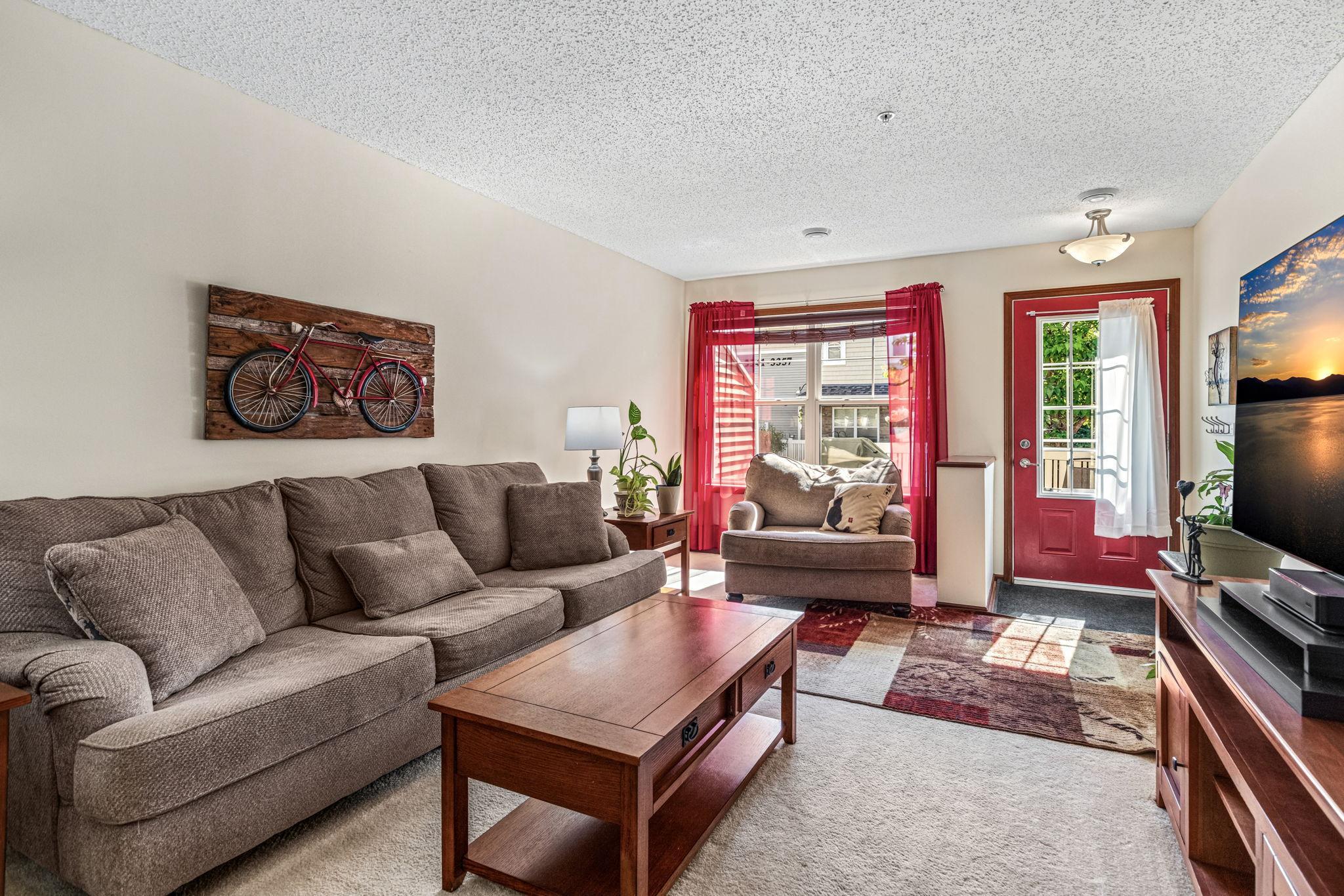 3375 Maureen Lane