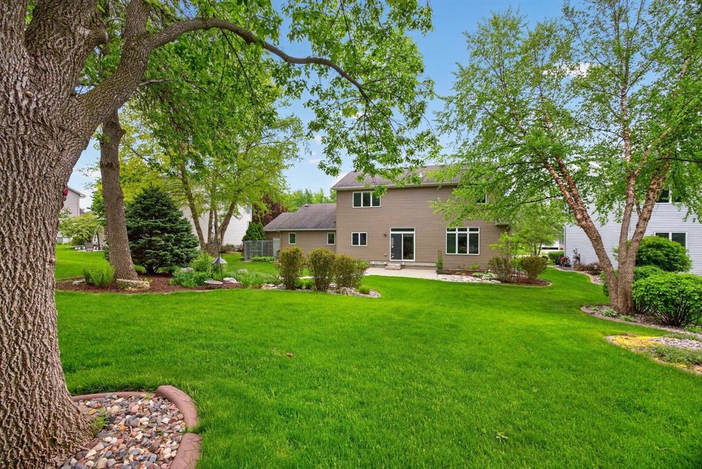 Photo of 2937 Oakview Drive NE, Rochester, MN 55906 (MLS # 7075328)