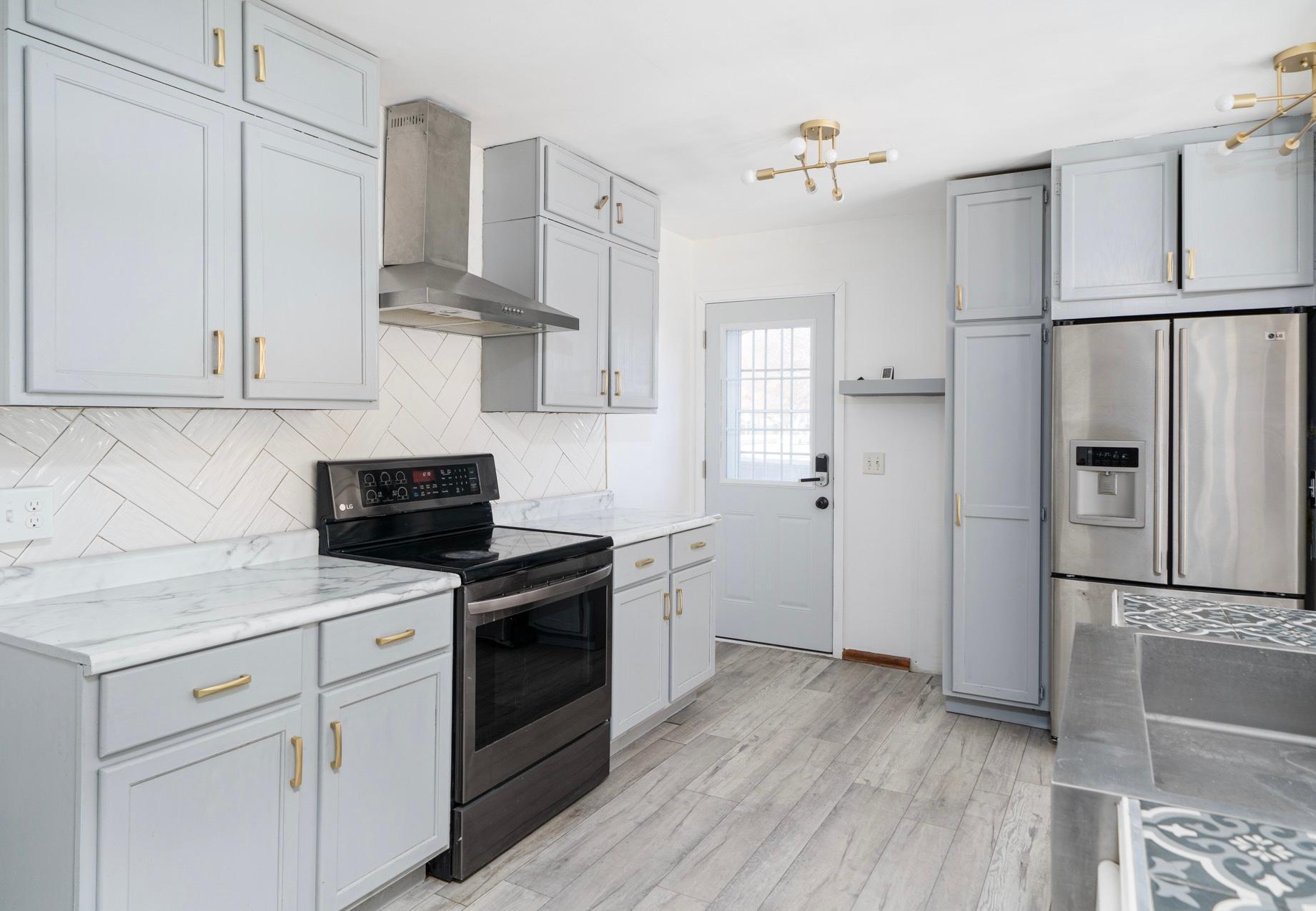 2463 Silver Lake Road NW