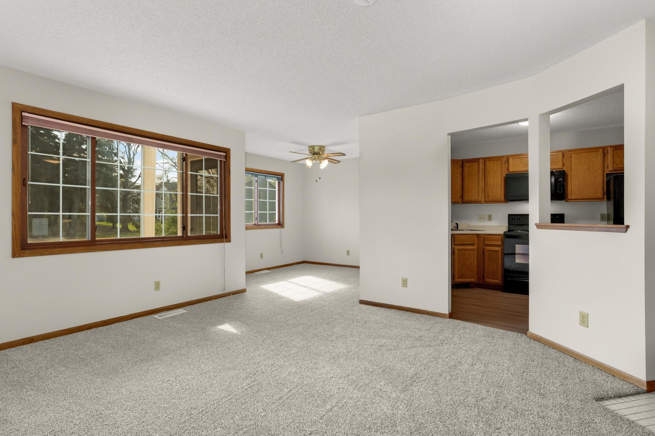 4061 Maureen Drive NE 105