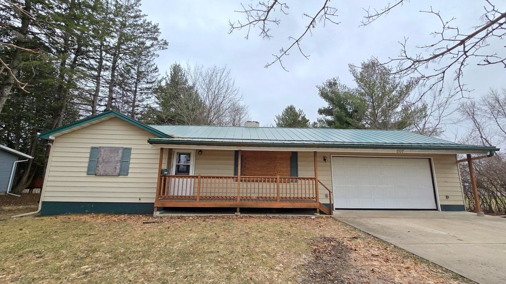 Photo of 207 Richard Avenue SE, Isanti, MN 55040 (MLS # 7039485)
