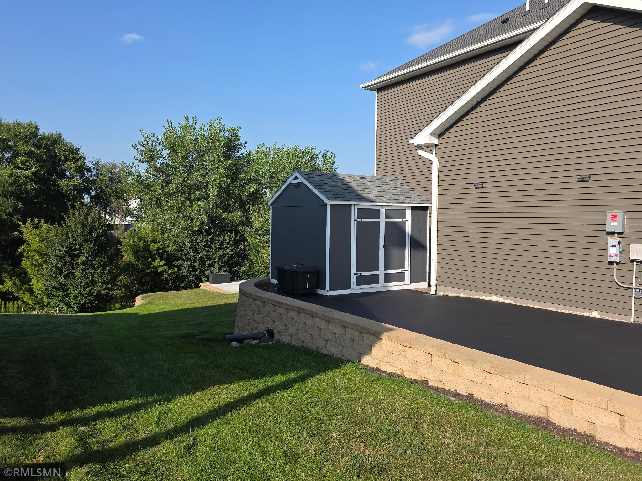 6039 178th Street W