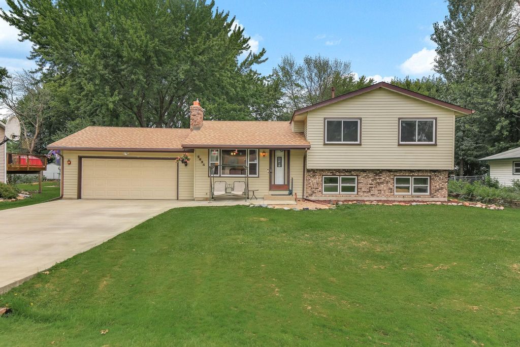 Photo of 5824 N 213th Street N, Forest Lake, MN 55025 (MLS # 7028595)