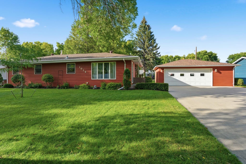 Photo of 1614 19th Street NW, East Grand Forks, MN 56721 (MLS # 7147816)