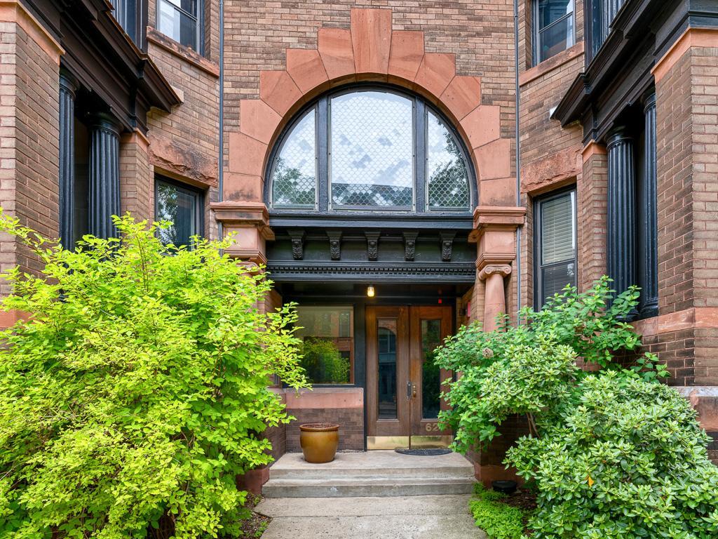 62 Saint Albans Street S C
