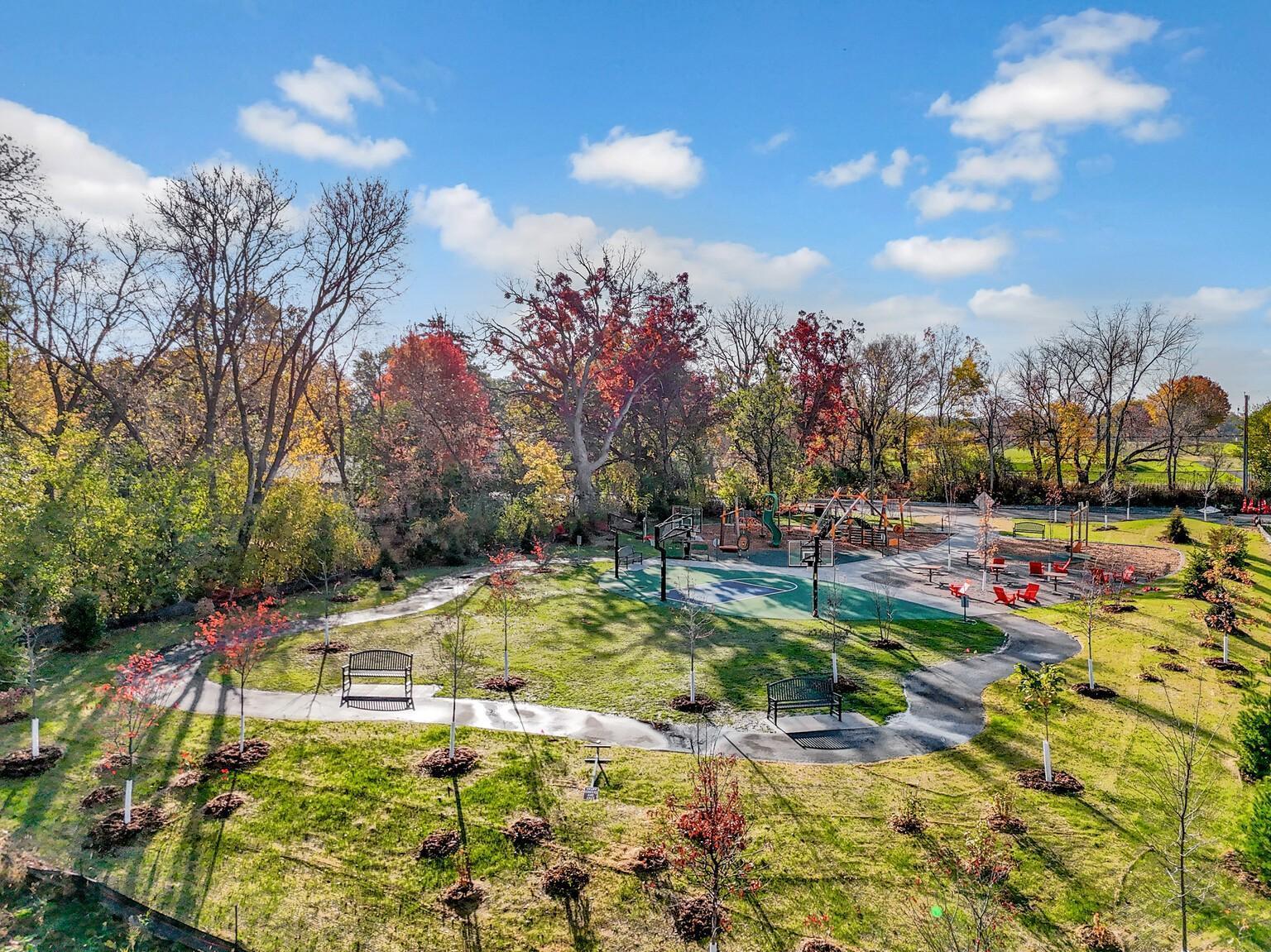 2380 Laurie Court W
