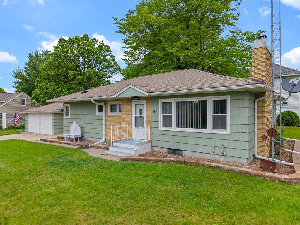 Photo of 150 2nd Avenue SE, Plainview, MN 55964 (MLS # 7076987)