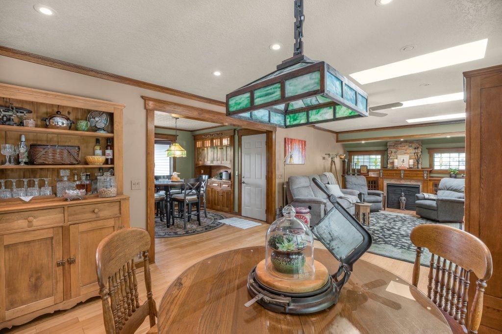 13060 Oakview Lane N