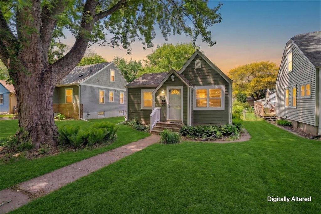 Photo of 5516 34th Avenue S, Minneapolis, MN 55417 (MLS # 7094138)