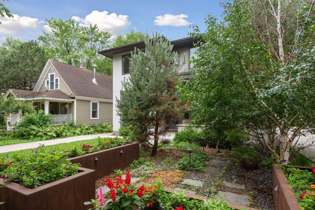 Photo of 4512 Beard Avenue S, Minneapolis, MN 55410 (MLS # 7104793)