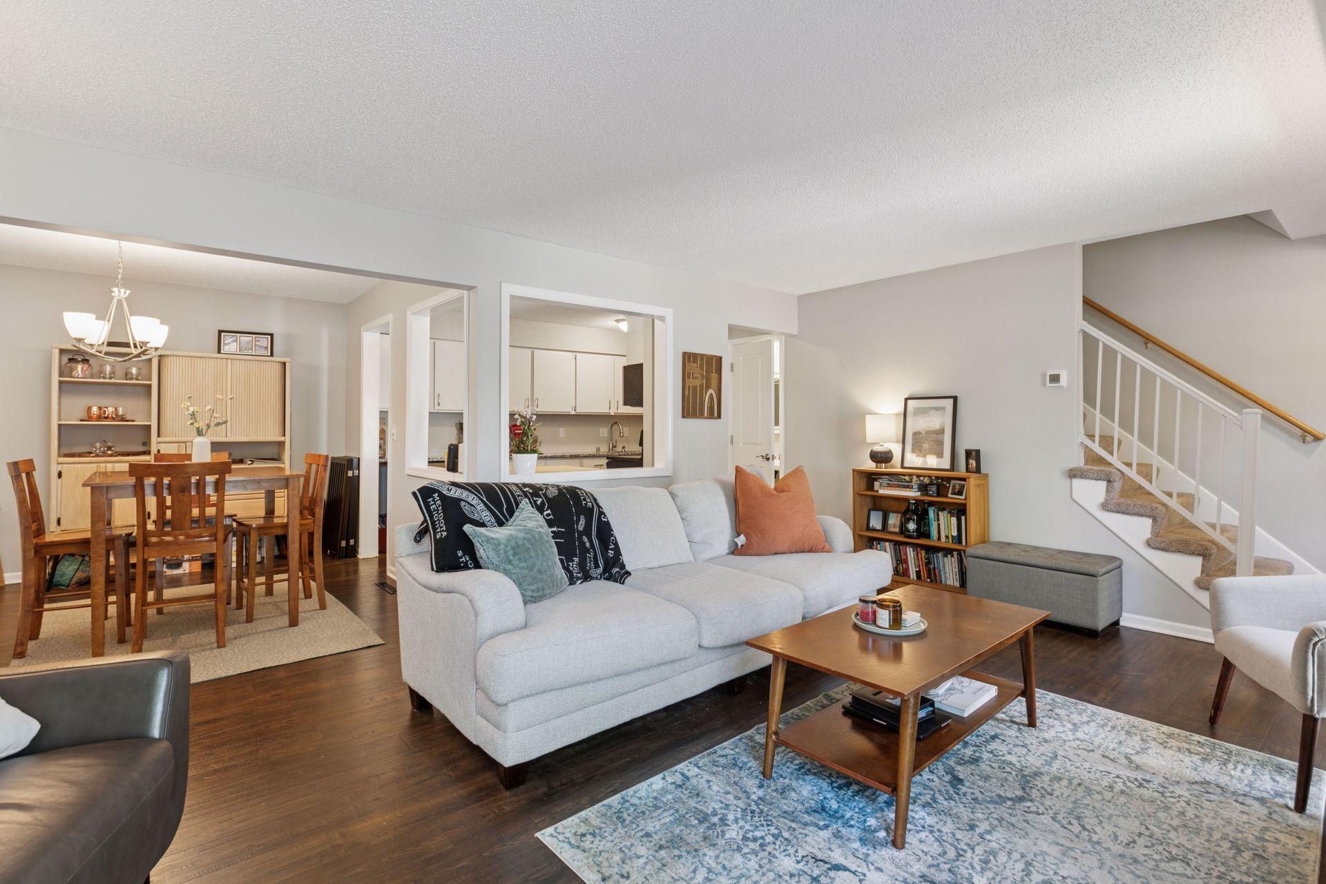 4441 Cedar Lake Road S