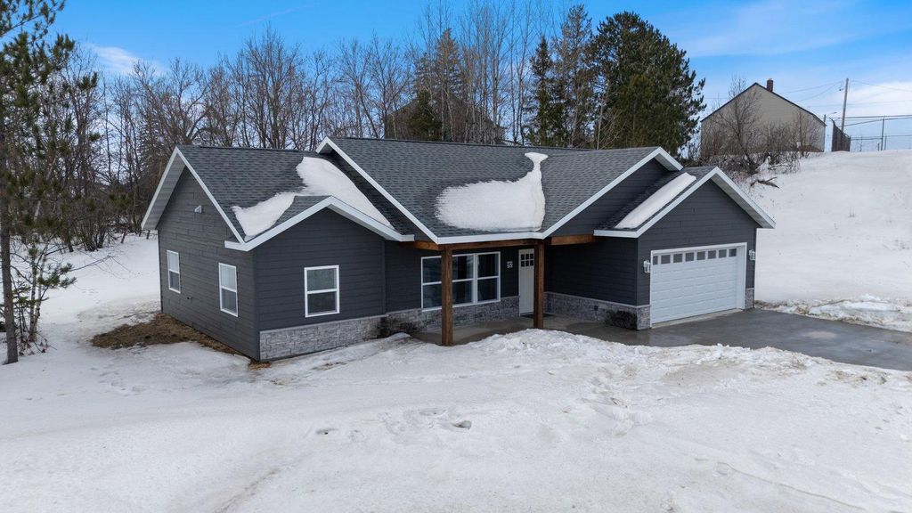 Photo of 912 Carter Circle, Eveleth, MN 55734 (MLS # 7031418)