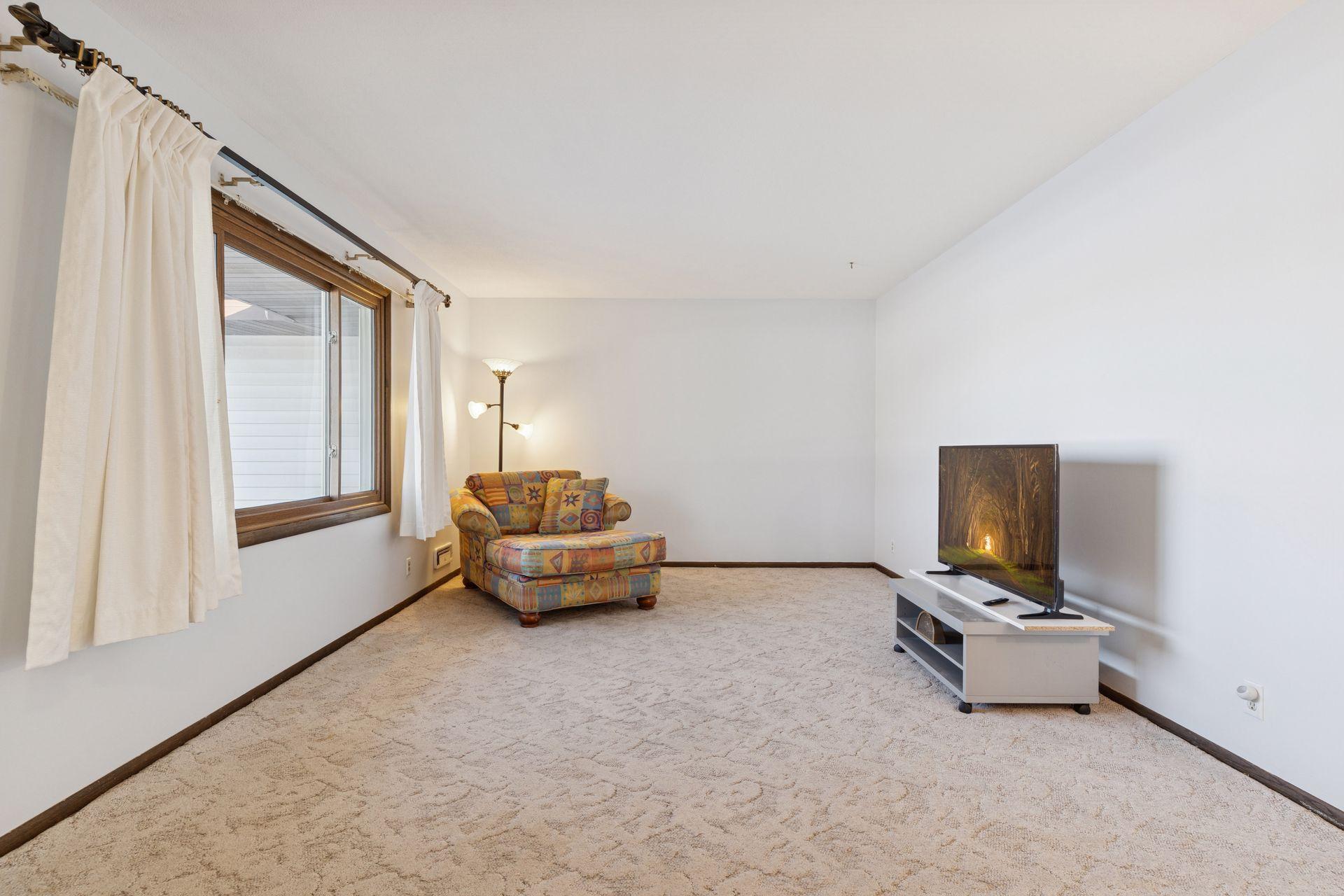 891 Garden View Drive