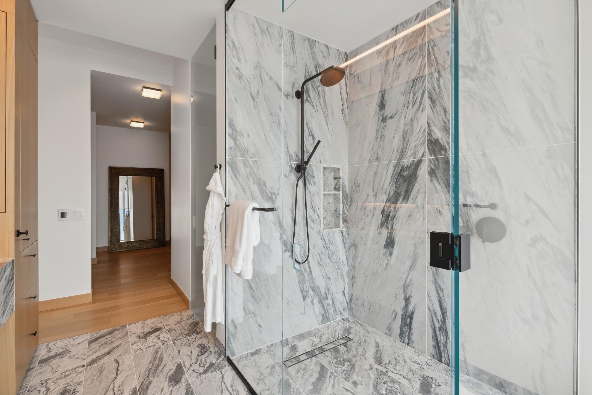 255 Hennepin Ave 3107