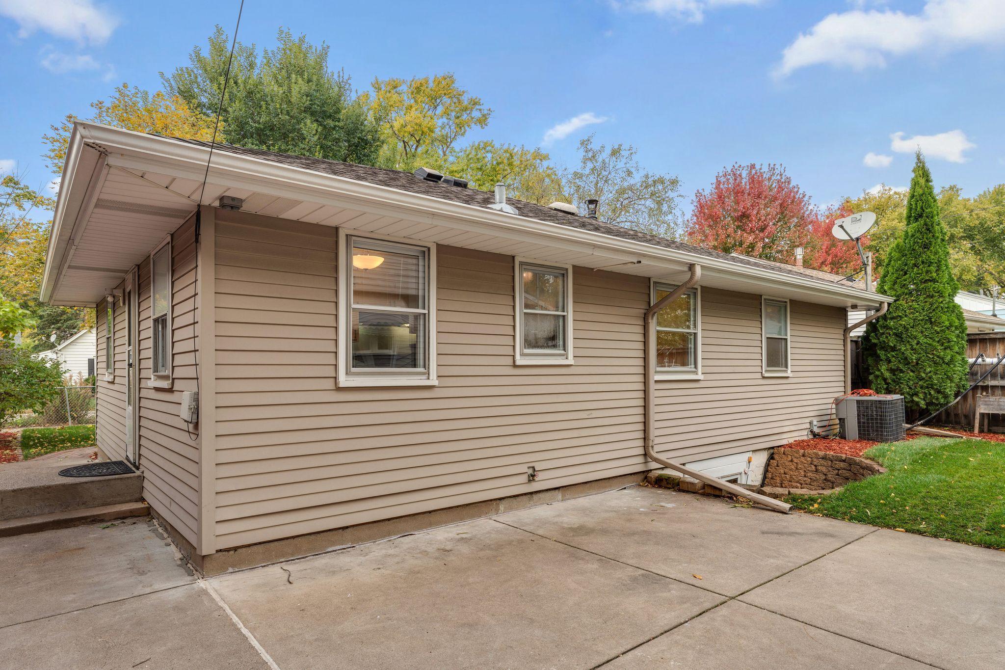 3119 Lincoln Street NE