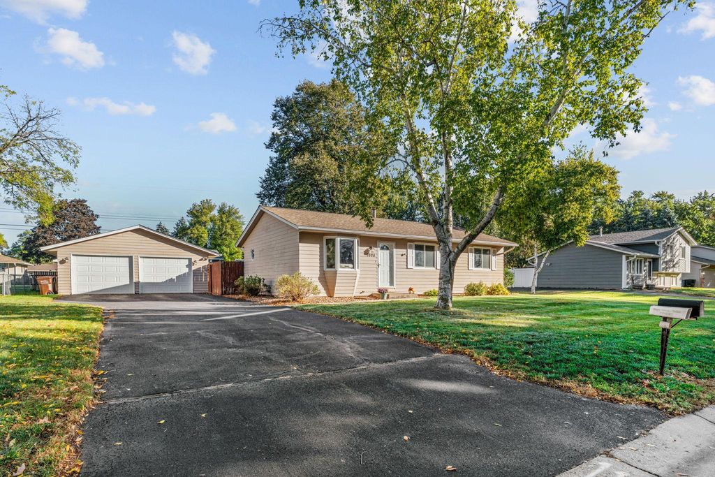 Photo of 9990 99th Avenue N, Maple Grove, MN 55369 (MLS # 7013912)