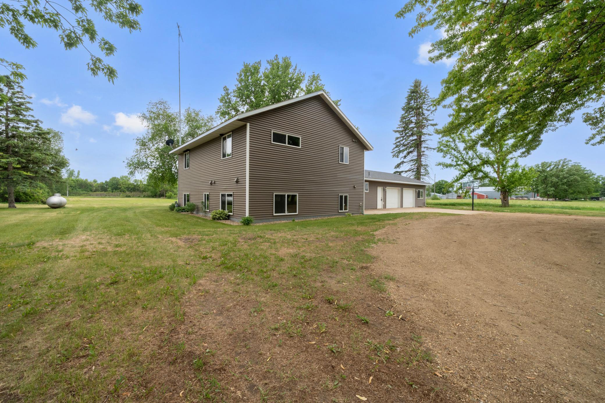 43137 Foxboro Road