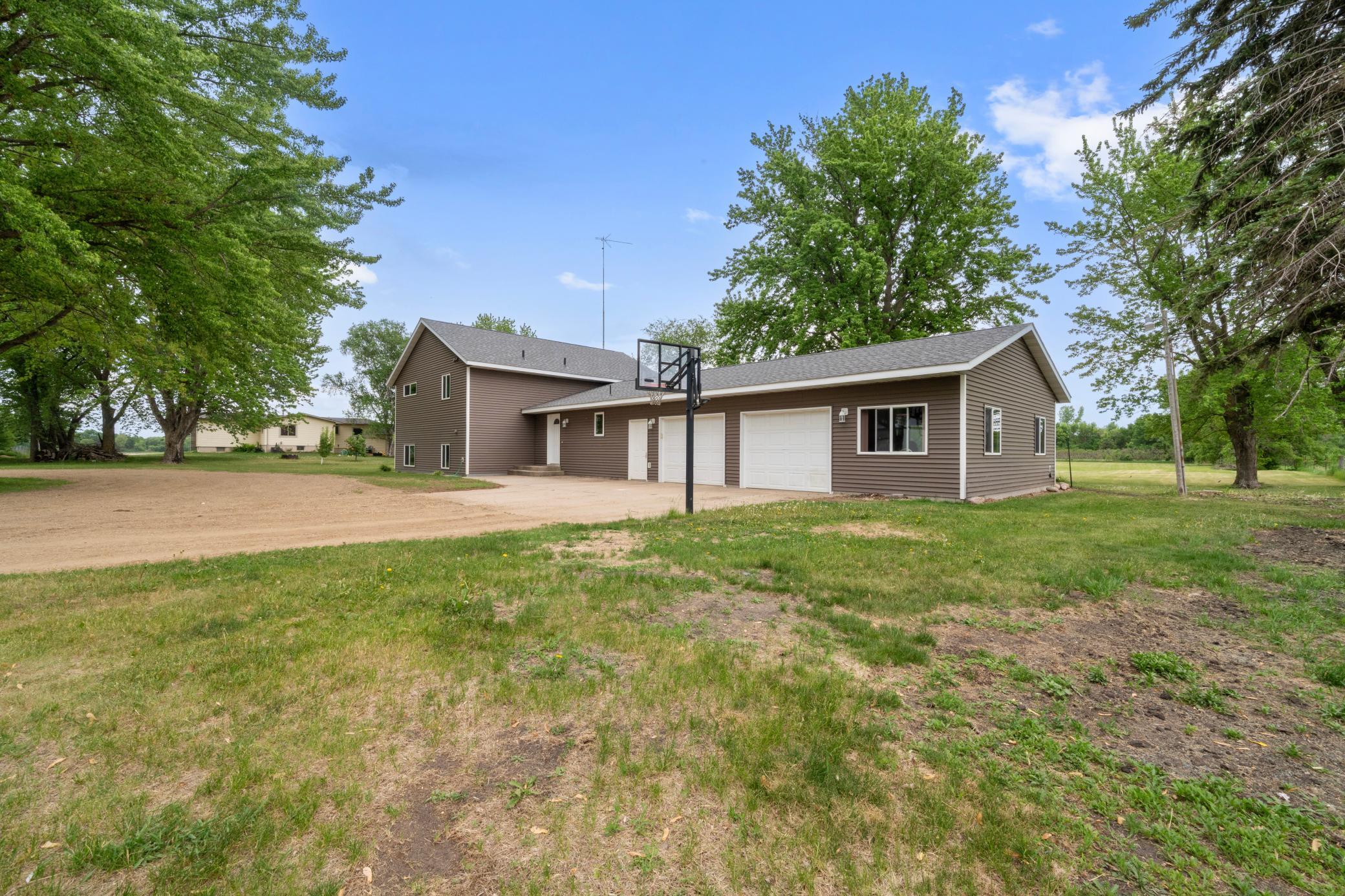 43137 Foxboro Road