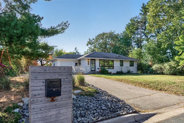 9812 DELLRIDGE RD, MINNEAPOLIS, MN 55425 - Image 76ae2968f6d0d2dc58405b433daecfb4/1244241904