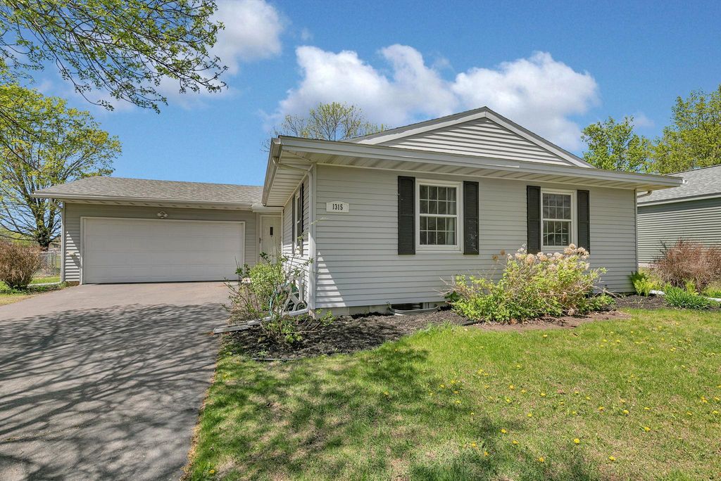 Photo of 1315 Northway Circle, Saint Cloud, MN 56303 (MLS # 7075730)