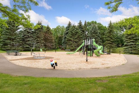 Tiny photo for 3717 Fairway Point, Woodbury, MN 55125 (MLS # 7048661)