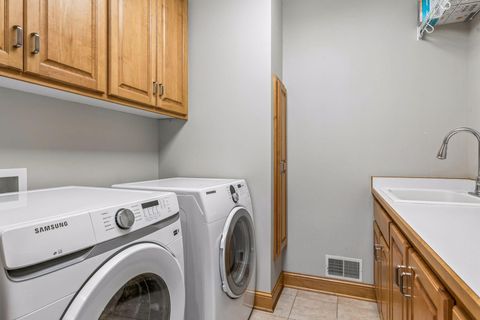 Tiny photo for 3717 Fairway Point, Woodbury, MN 55125 (MLS # 7048661)