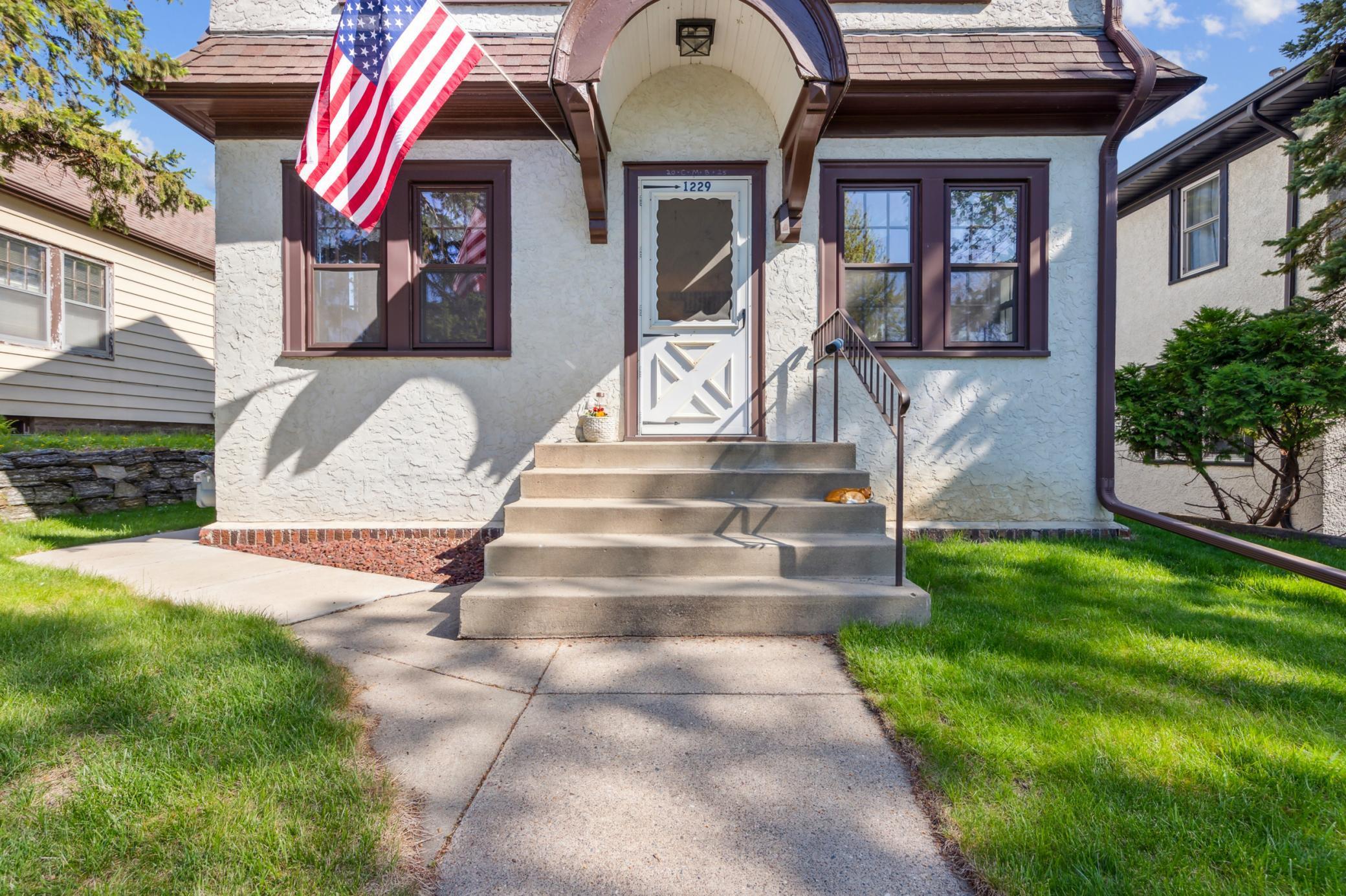 1229 Stanford Avenue