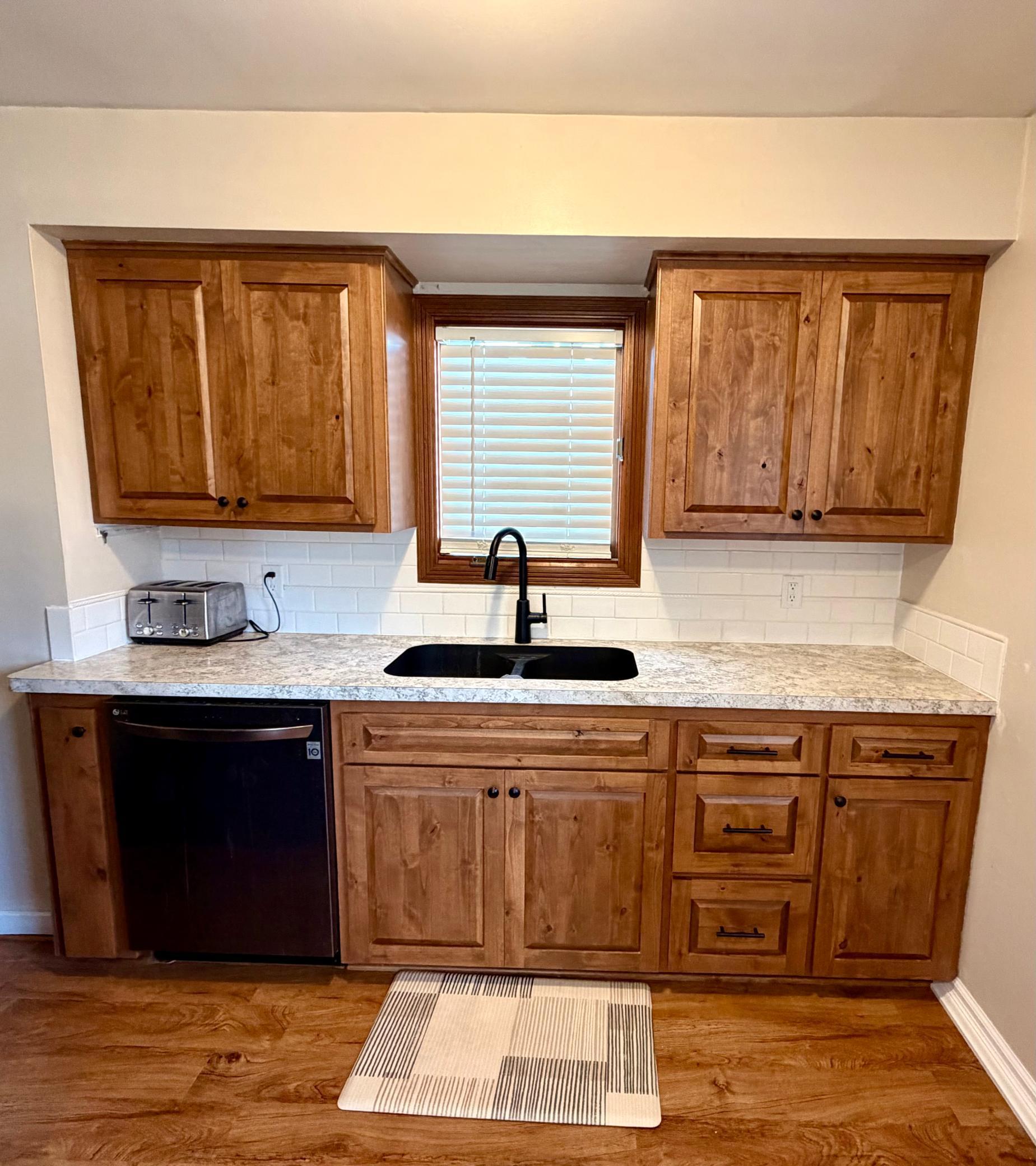 1260 Guthrie Avenue N