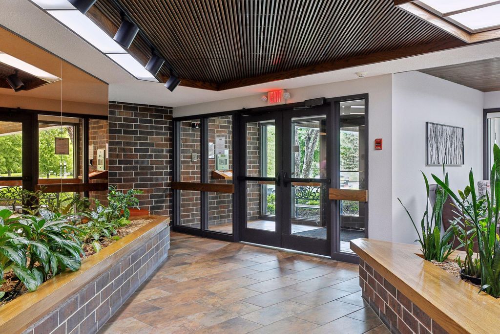 Photo of 2275 Youngman Avenue #103W, Saint Paul, MN 55116 (MLS # 7071335)