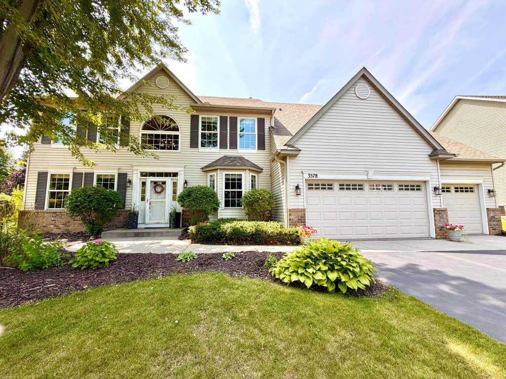 Photo of 3578 Commonwealth Road, Woodbury, MN 55125 (MLS # 7115237)